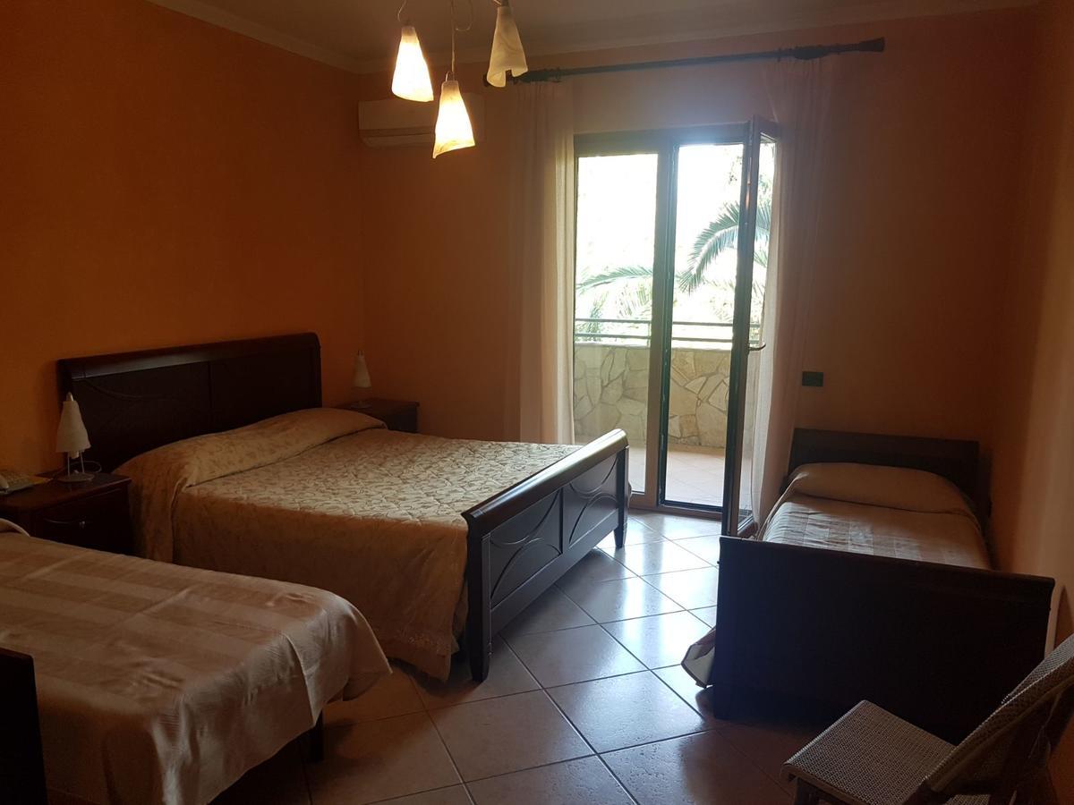 פונטקניאנו Agriturismo Terre Delle Monache מראה חיצוני תמונה