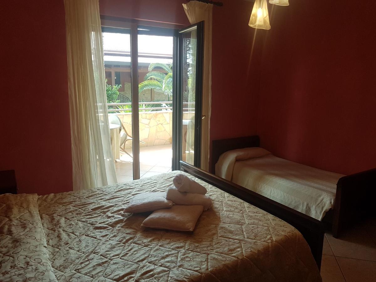 פונטקניאנו Agriturismo Terre Delle Monache מראה חיצוני תמונה