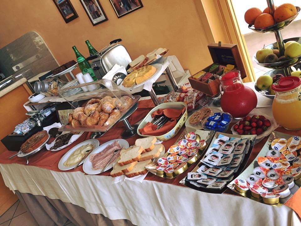 פונטקניאנו Agriturismo Terre Delle Monache מראה חיצוני תמונה