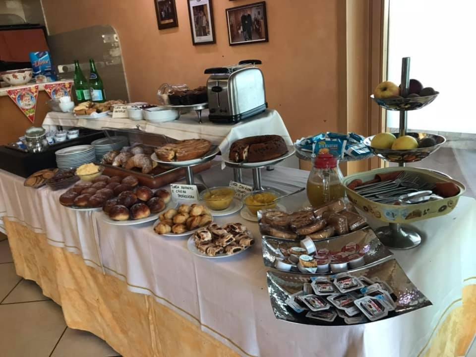 פונטקניאנו Agriturismo Terre Delle Monache מראה חיצוני תמונה